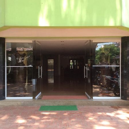 Phuong Dong Hotel Hanói Exterior foto